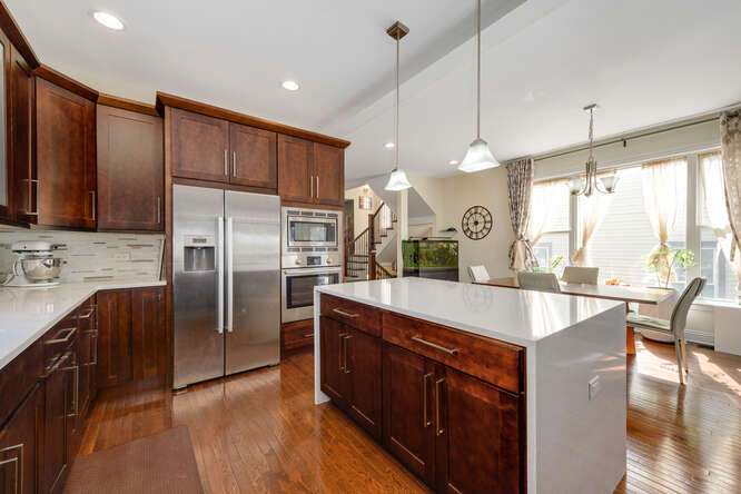 3130 N Sawyer kitchen