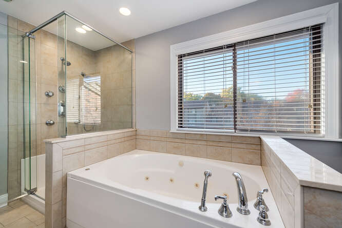 67 Portwine master bath 2